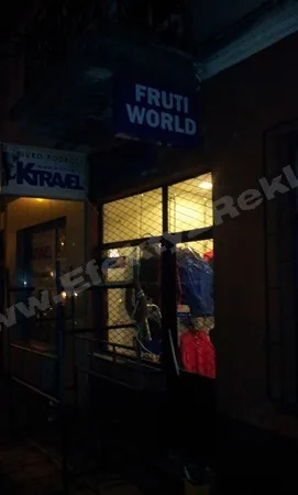 kasetony reklamowe - skręcony klosz kasetonu reklamowego